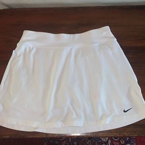 White Nike tennis skirt
